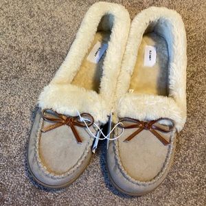 NWT Old Navy Women’s Moccasins Size 9